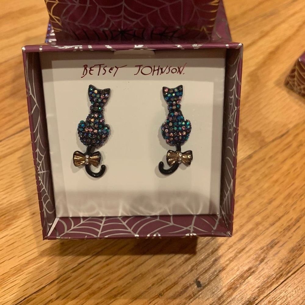 Betsey Johnson Halloween Cat earrings